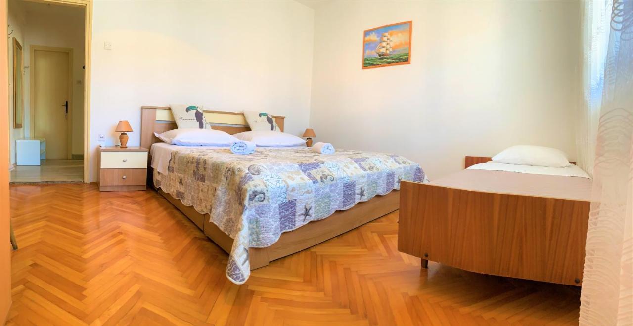 Roko Apartment House Primošten Kültér fotó