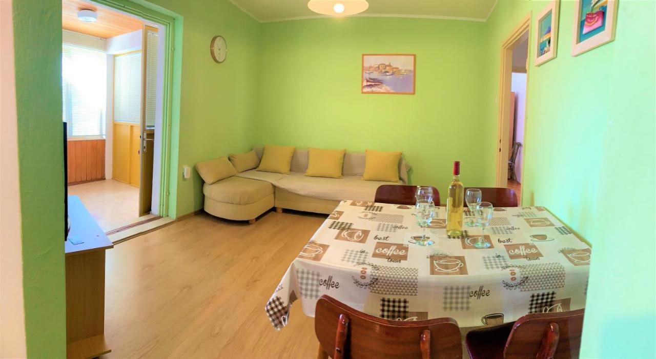 Roko Apartment House Primošten Kültér fotó