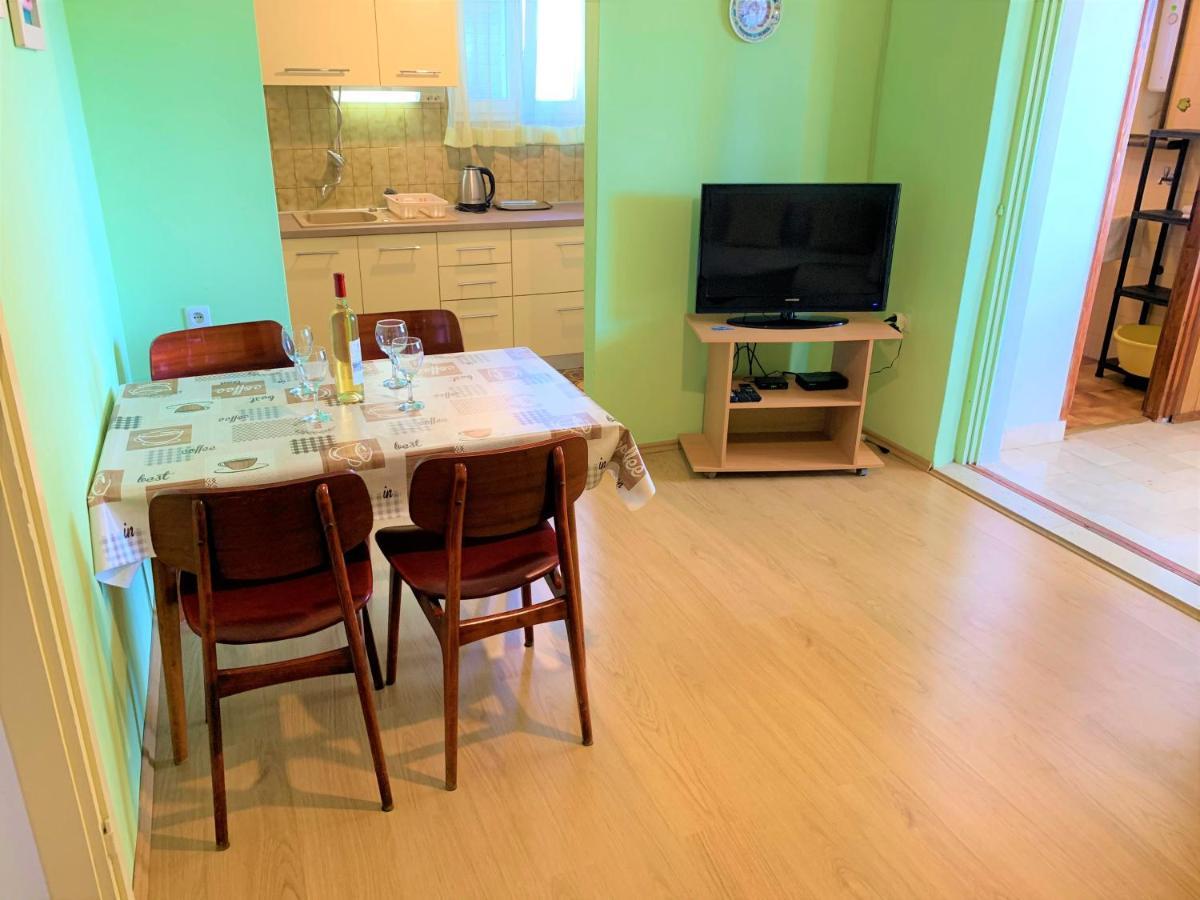 Roko Apartment House Primošten Kültér fotó