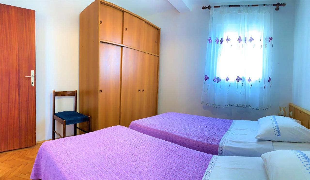 Roko Apartment House Primošten Kültér fotó