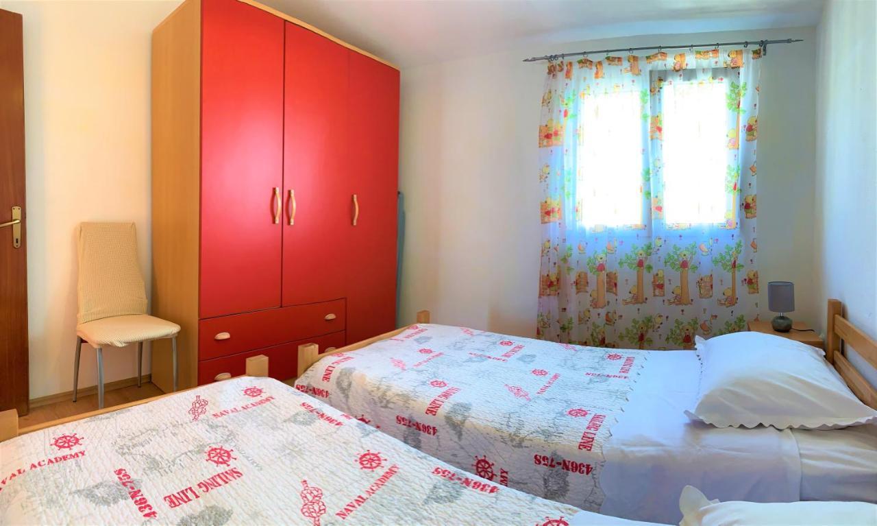 Roko Apartment House Primošten Kültér fotó
