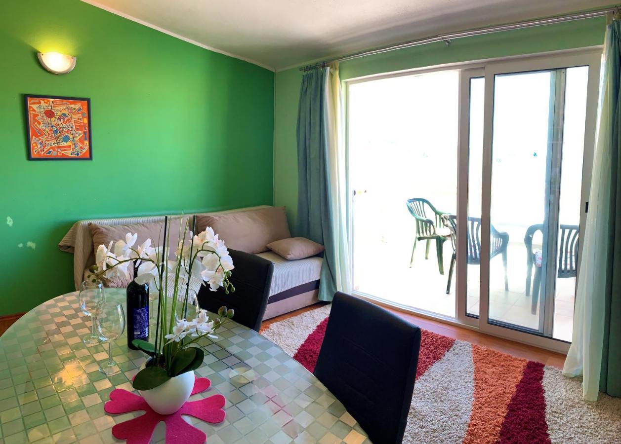 Roko Apartment House Primošten Kültér fotó