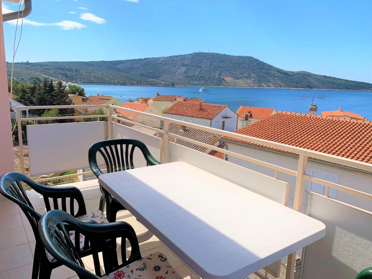 Roko Apartment House Primošten Kültér fotó